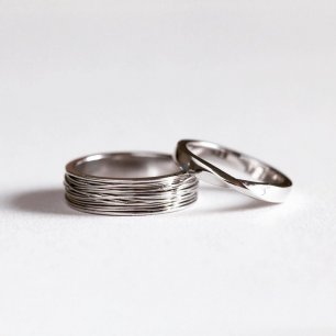 Оригинальные обручальные кольца, выполненные из белого золота 585 пробы