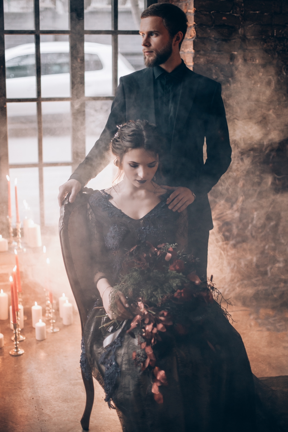 Романтичная свадебная съемка в темных тонах
За фото спасибо @k.karpeshova