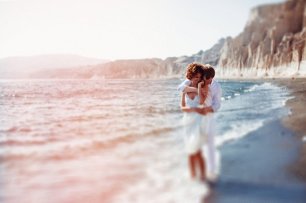 Медовый месяц на острове Санторини