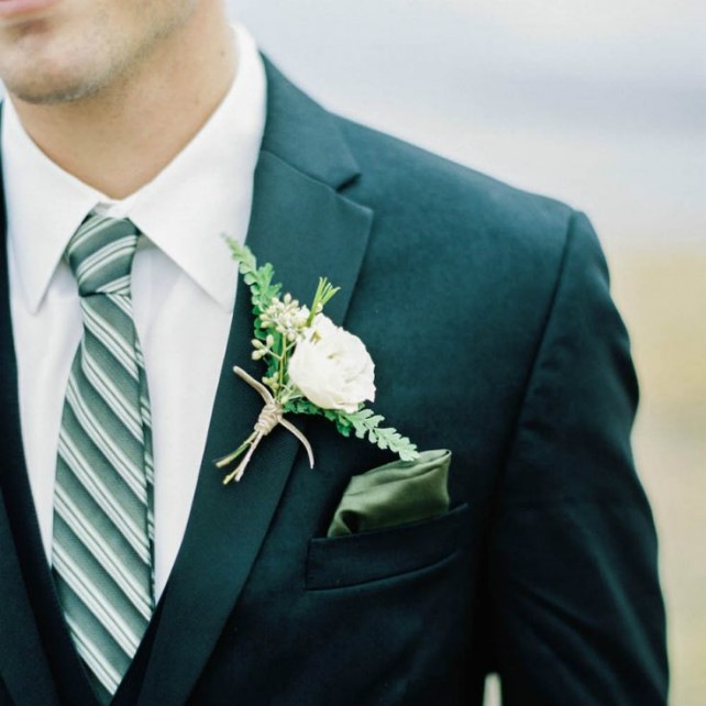 Нагрудный платок: лучшие идеи для свадебного образа