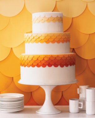 Свадебный торт в жизнерадостных цветах