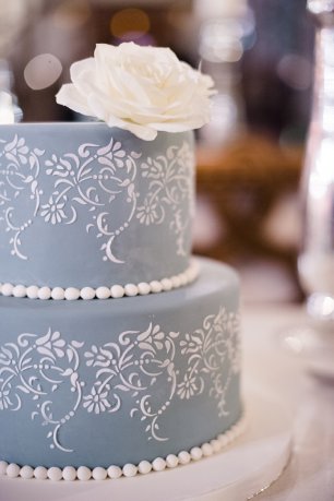 Свадебный торт украшенный росписью
