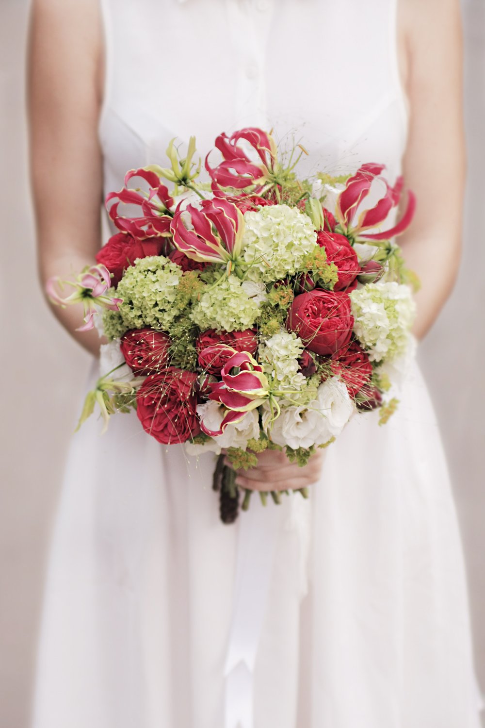 Букет невесты с экзотическими цветами