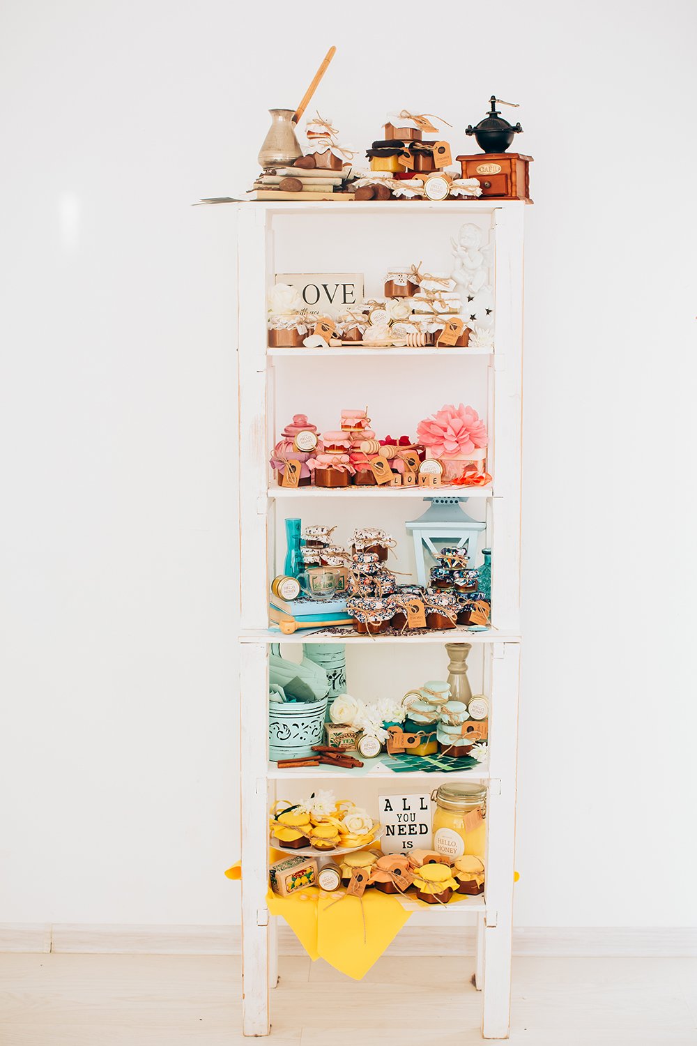 Шкаф со сладостями