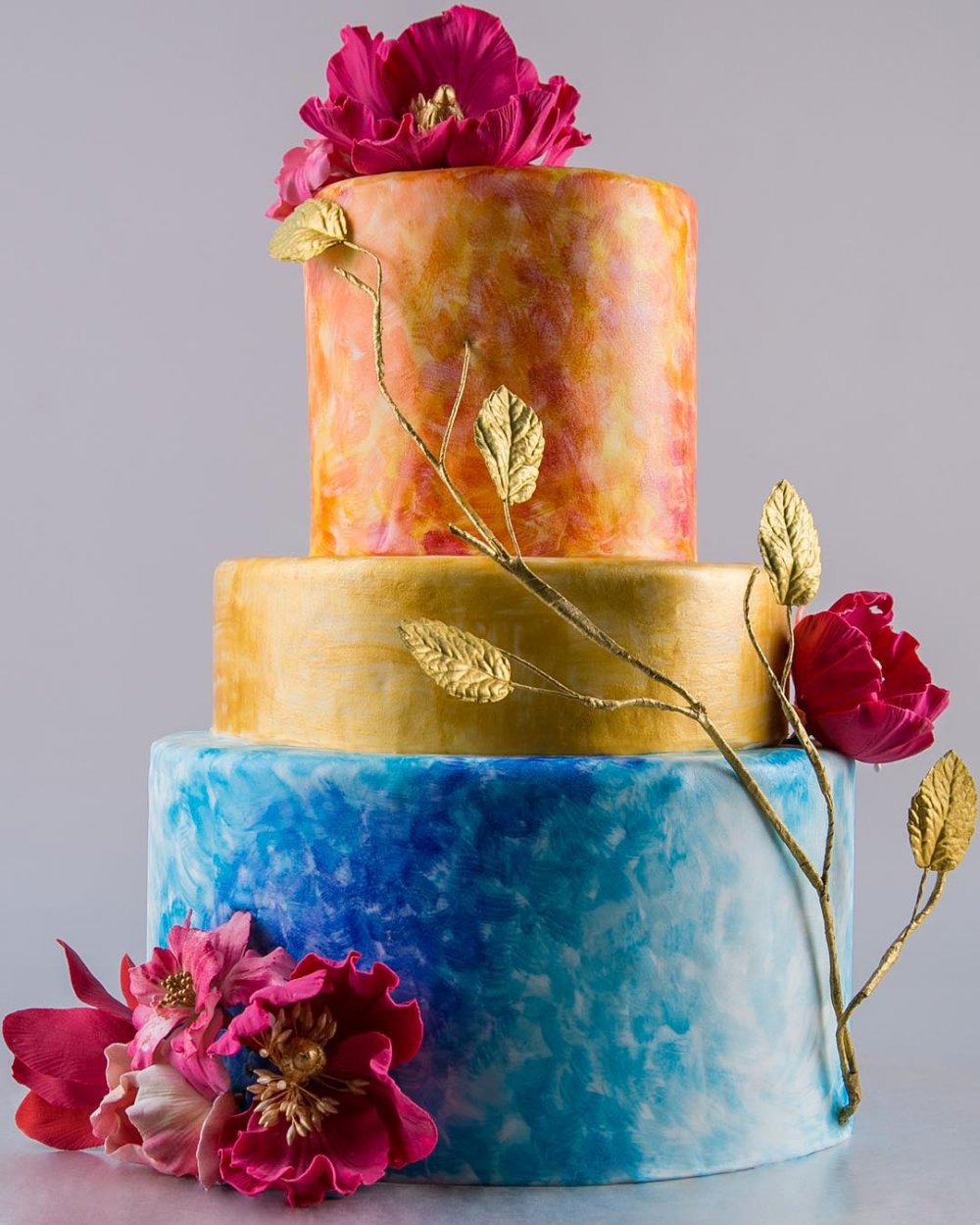 Яркий свадебный торт для осенней свадьбы кондитерской "Колесо времени".
Эксклюзивный свадебный торт на заказ - исключительно натуральный, авторский декор. На дегустации 15 начинок на выбор. Доставка. Заказ на сайте нашей кондитерской.