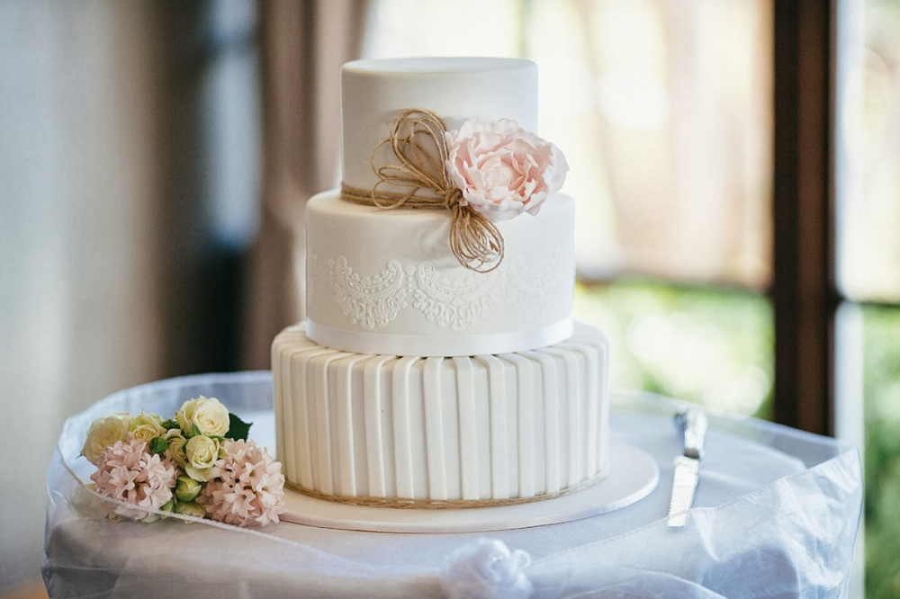 Свадебный торт с цветами 