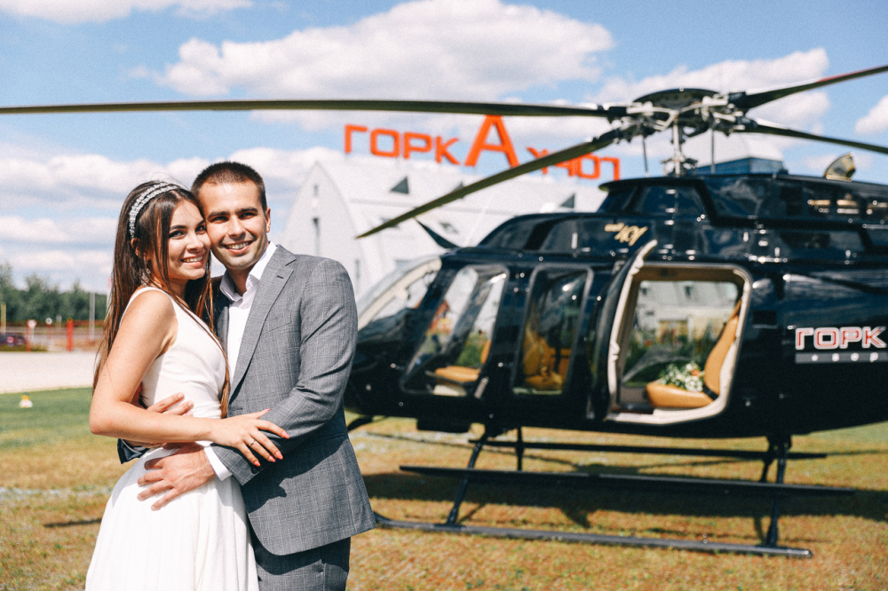 Свадьба с полетом на вертолете - захватывающие эмоции и необычные кадры!