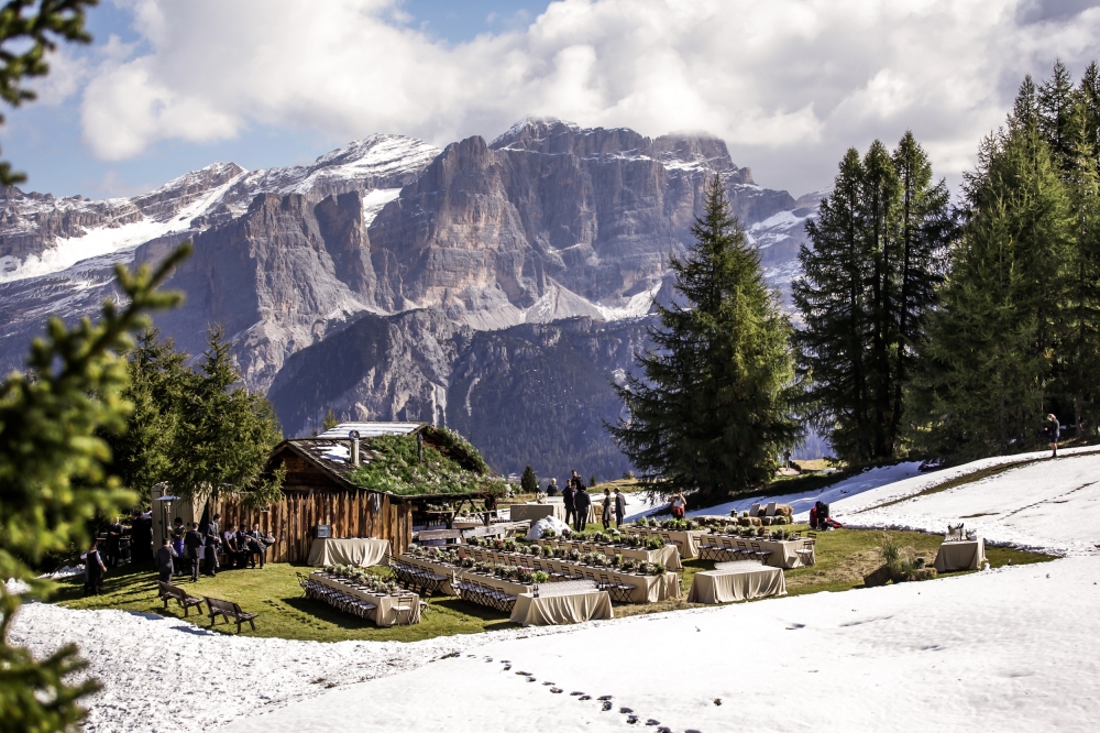 Свадьба в Альпах в июне порадовала снегом