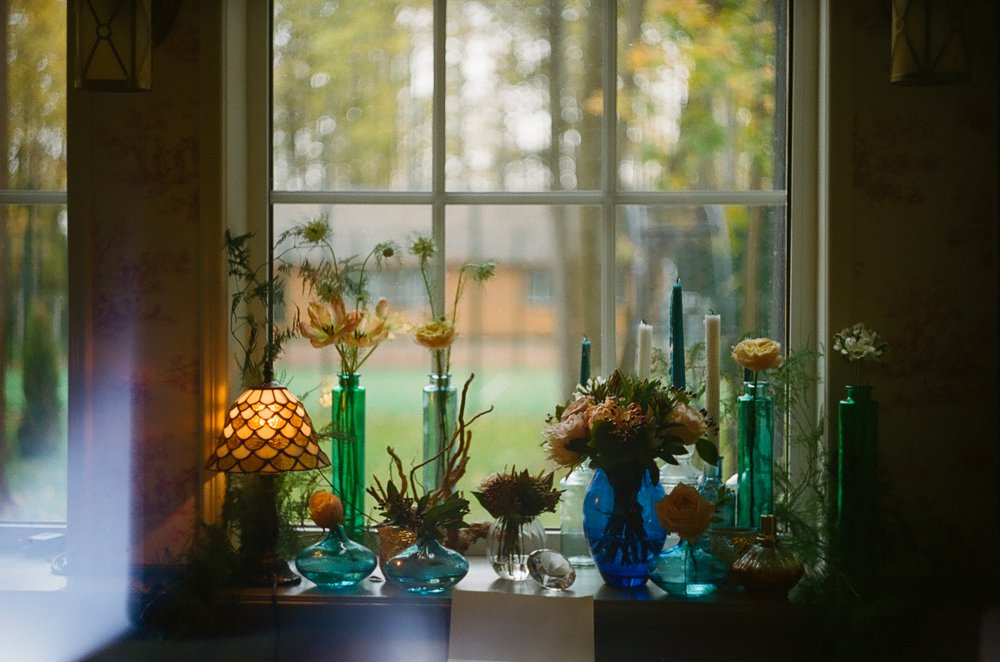 Стеклянные вазы разных форм