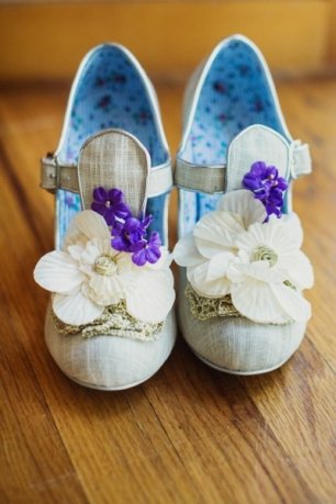 Туфли невесты с насыщенным декором на фронтальной части